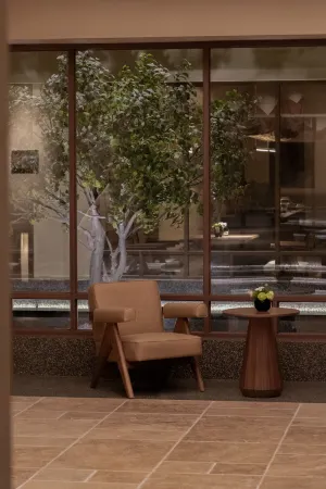 Atour Hotel Shanghai Xujiahui Stadium Отели рядом с достопримечательностью «Longhua Temple»