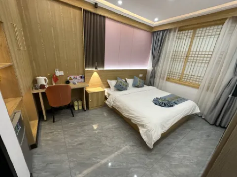 Hengyan Huirun Hotel (Yanji High-Speed Railway Station Stadium) Отели рядом с Аэропорт Яньцзи