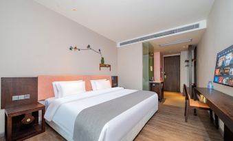 Huajian Xiaozhu Hotel (Xingtan Honghui City Branch