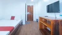 RedDoorz @ Mina's Place 2 Banez Ville Tacloban