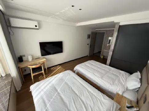 Dandan Homestay โรงแรมใกล้สวนแสงจันทร์แห่งสหัสวรรษ