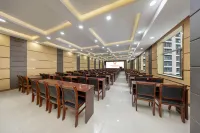 Vienna Hotel (Baiyin Pingchuan Branch) - parkir