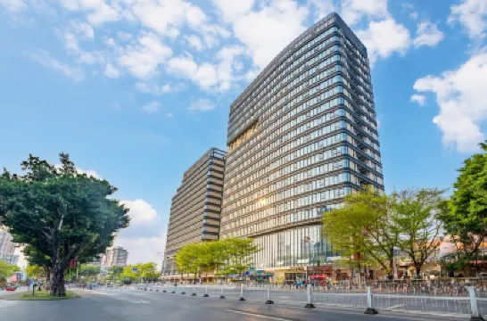 Boman Hotel Apartment Hotels near Guangdong Institute of Industry and Trade Liwan Campus