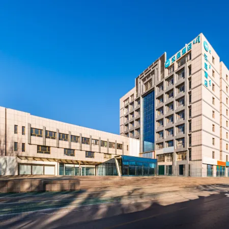 HanTing Hotel (Ordos City Uxin Banner Fuhai Shopping Center)