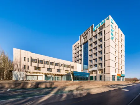 HanTing Hotel (Eerduosishi Uxin Banner Fuhai Shopping Center)