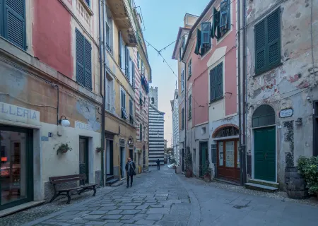 Picabon Apartment with AC Balcony Отели рядом с достопримечательностью «Monterosso public beach (Fegina)»