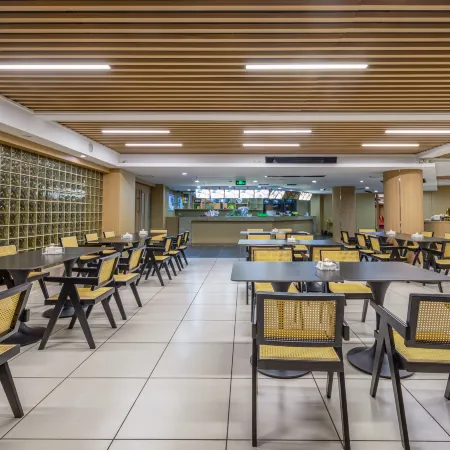Leshan Hotel (Jiaxing Road Food Street)