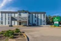 HomeTowne Studios Newport News - Hampton West Hotels in Smithfield