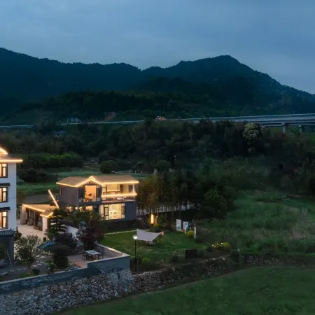 Tonglu Nanxi Bieyuan B&B (OMG Heartbeat Paradise Branch)