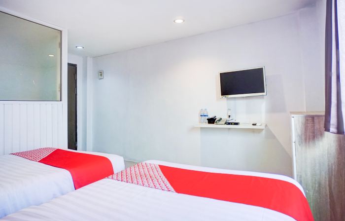 Collection O Medan City Center Near Manhattan Times Square Formerly Grand Z Suites