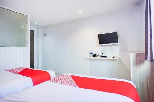 Collection O Medan City Center Near Manhattan Times Square Formerly Grand Z Suites - Kitchens