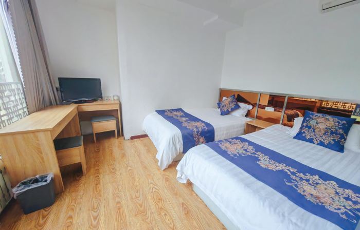 MinLong Express Hotel