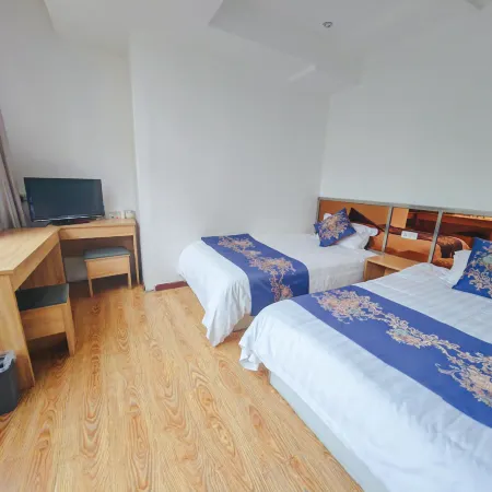 Yilong Express Hotel