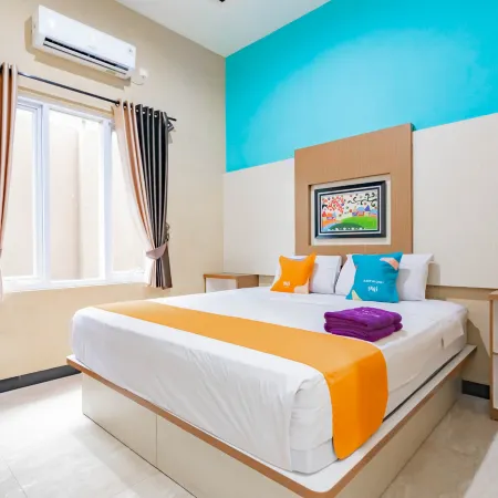 Sans Hotel Budaya Cirebon
