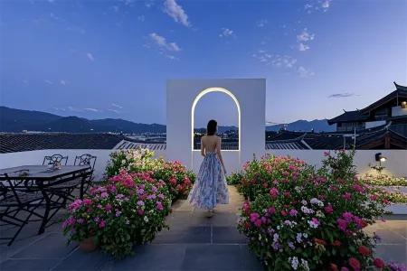 Lijiang Ancient Town - Green Willows Inn. Отели в г. Лицзян