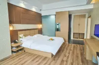 Qiubei Baiyan Grand Hotel (Jiaolian Square) Hotels in Qiubei County