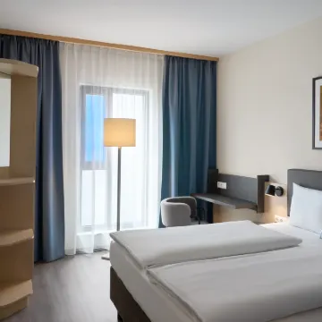 Four Points Flex by Sheraton Koblenz Hotels near Karthause