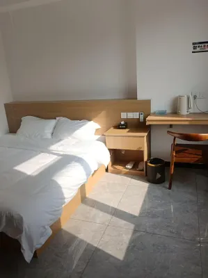 喜相逢賓館 鄰近永信漁需商場的酒店