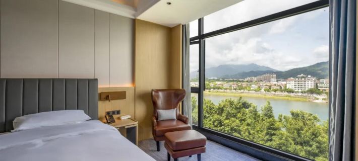 Riverside Golden Hotel Ξενοδοχεία στην πόλη Γιουάν