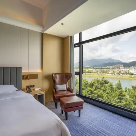 Riverside Golden Hotel