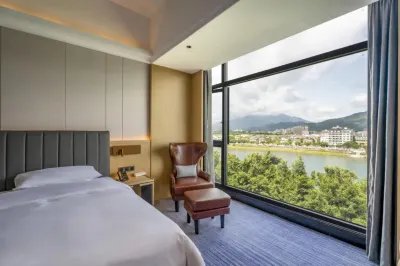 河源濱江金利大酒店（亞洲第一高噴泉店） 鄰近梧桐山公園的酒店