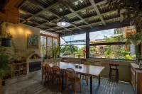 Shaxi Jishu Homestay - ที่มีบาร์