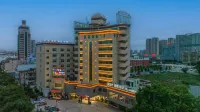 Nanye Cincma Hotel