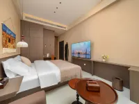 Linxi Yimeng SerenCreek Sky Garden Homestay (Xingyi) فنادق في شينغ إي