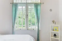 Calma Villa at Cipanas, Bogor Hotel di Cimacan