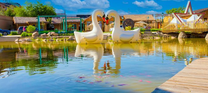 Tekes Swan Inn (Bagua City Center Taiji Altar) Hotels in Tekes County