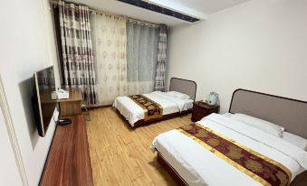 Ganyu Huatian Theme Hotel