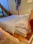 Mountain House Homestay (Gongtan Ancient Town) - Hot Tub