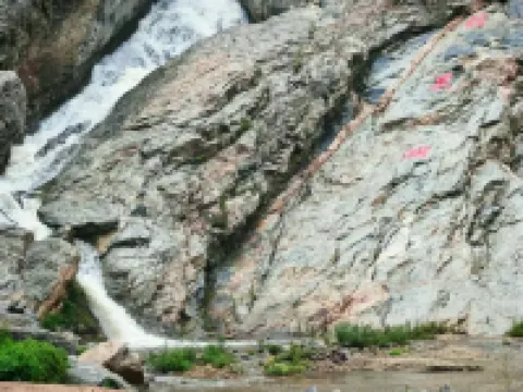 Lingshou Linquan Yiju Hotels in Lingshou