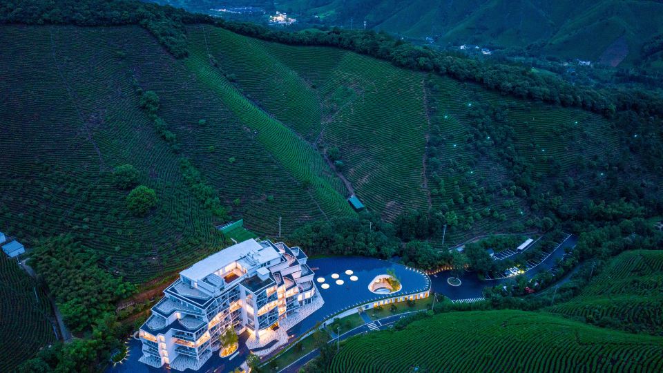 HenTiQue Resort Anji · Mountain View Retreat
