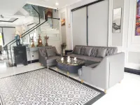 Gorgeous 7 bedroom villa near the beach