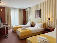 Central Hotel & Restaurant