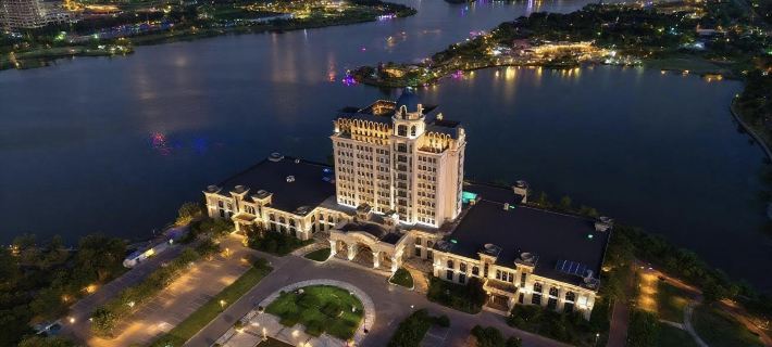 Blue Horizon Junhua Hotel (Binzhou Bailu Lake) Отели в г. Биньчжоу