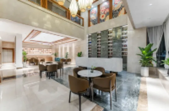 Yidu International Hot Spring Hotel