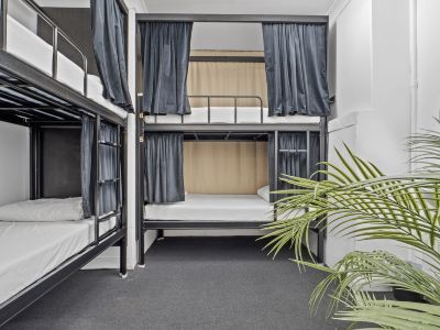 Azzuro Pod Hotel - Potts Point