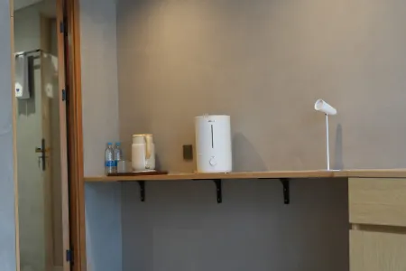 Magic Academy Hotel (Ningxia Helan Mountain National Forest Park)