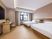 Yunman Hotel Hotels in Yingjiang
