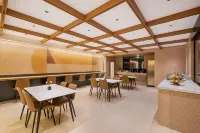 Platinum Crystal Hotel Hotels in Yugan