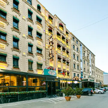 ESSAM DELUXE HOTEL Отели рядом с достопримечательностью «Крепость Рамана»