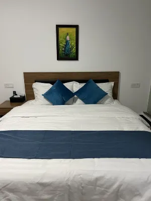 Tiansheng Apartment Hotels near Qingyuan Ancient Bridge