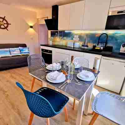 Le Palmier Doré Calme à Menton jusqu'à 4 invités Rooms