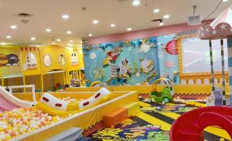Super 8 Hotel (Huainan Chunlin Plaza)