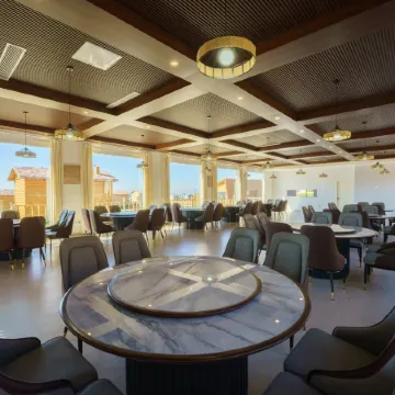 Elaine ·Qianyuan Backyard Royal Villa Hotel