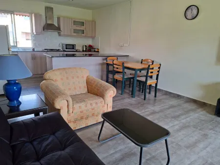 R Garden Fleury Sur Mer Trou aux Biches