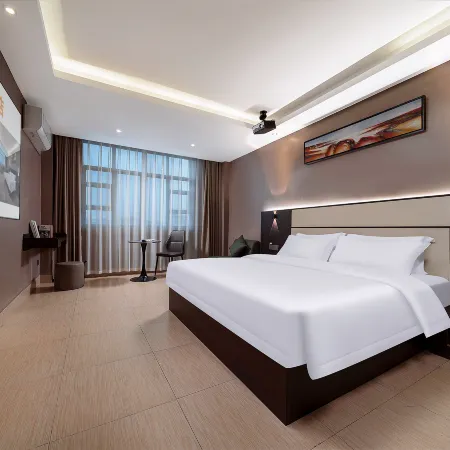 Mileage Hotel (Yulin Hongjin Market Yide Commercial City Branch)