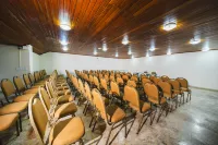 Hotel Golden Park Curitiba by Nacional Inn